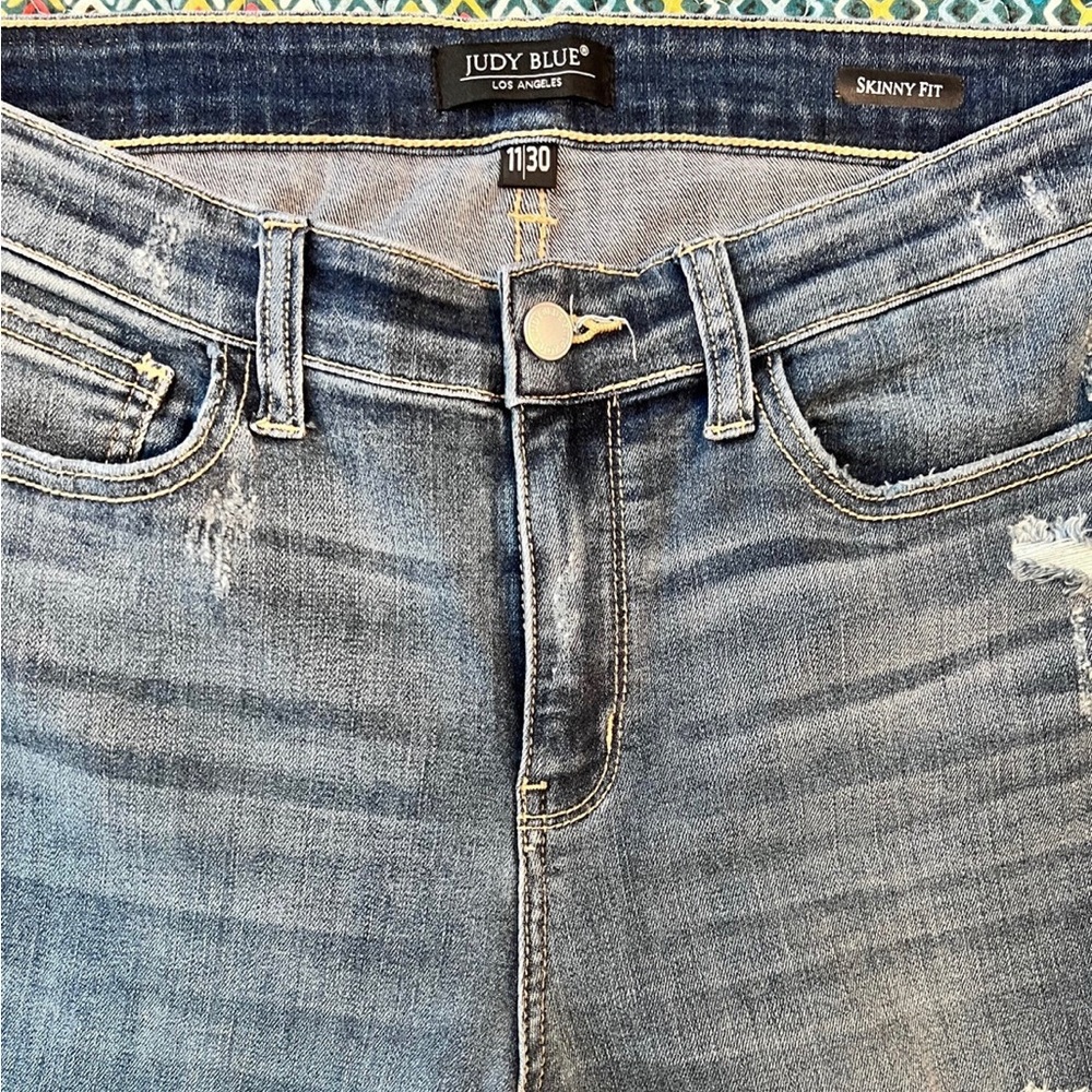 Ladies Judy Blue jeans. Barely worn. No smoking